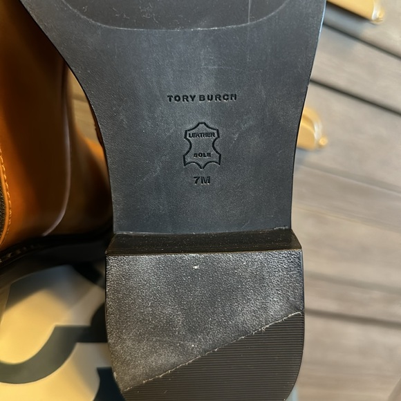 Tory Burch Chelsea boot. Camel leather, size 7. - Picture 6 of 6